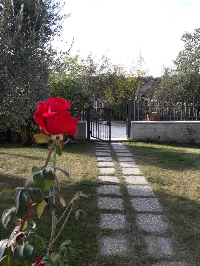 Residence Ai Campi Da Golf Saturnia Exterior foto